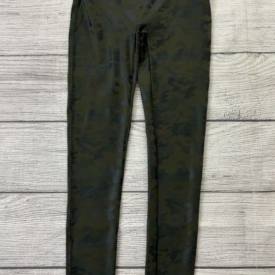 SPANX FAUX LEATHER CAMO NWOT Womens Sz Medium Camo Pull On Stretch Leggings